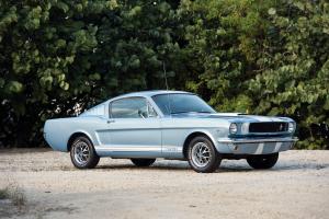 Ford Mustang Luxury G.T. 2+2